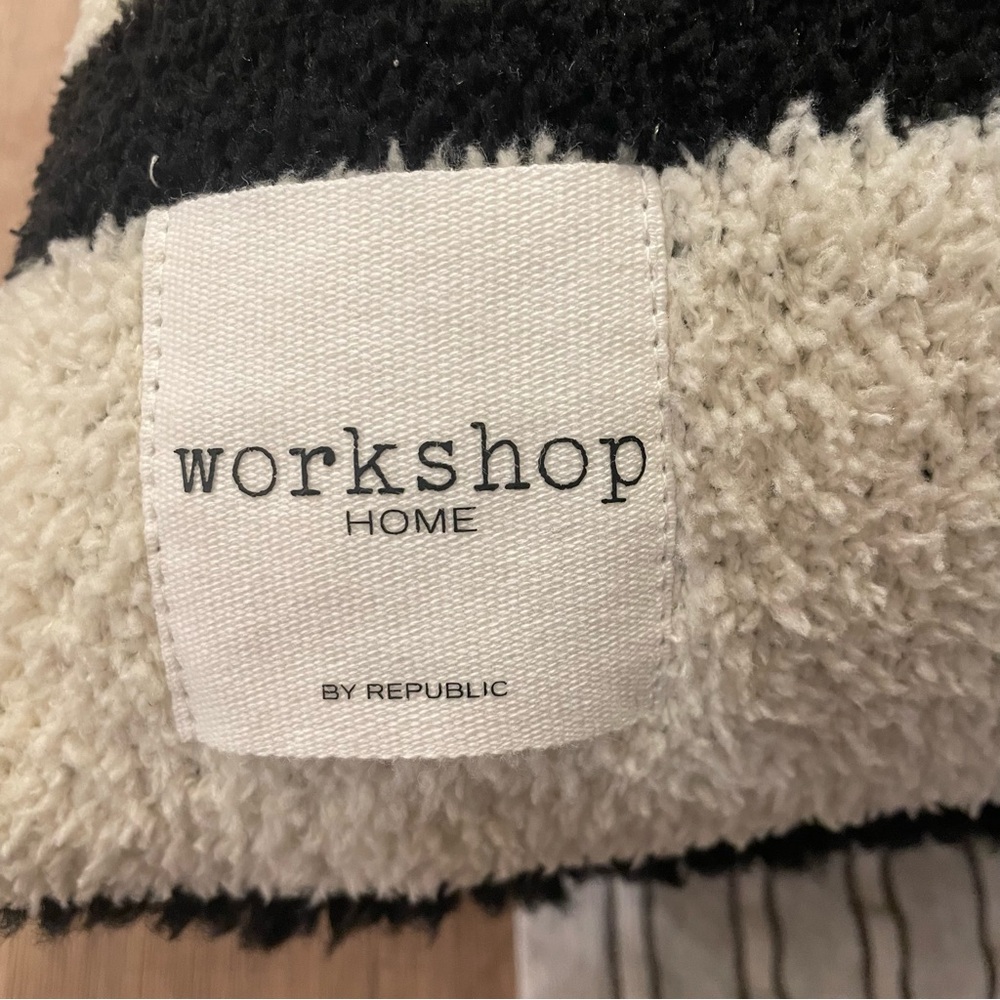 Workshop Home by Republic black and cream throw pillow faux teddy fabric NWT - Picture 3 of 8